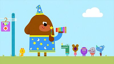 La insignia de la voz - Hey Duggee | Ver