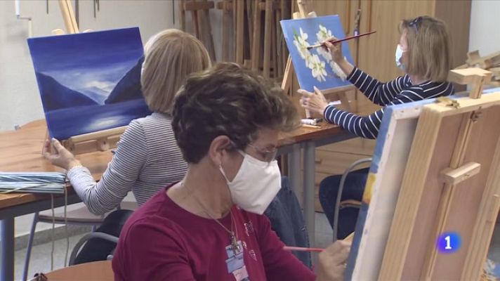 Informativo de Madrid - Abren los 213 centros de mayores en madrid