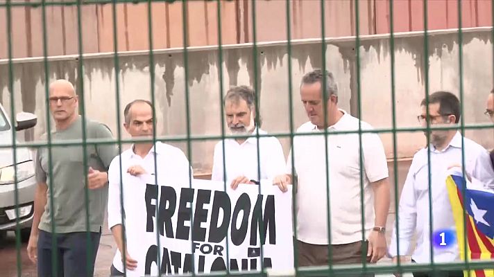 Els 9 indultats del procés surten de la presó reivindicant la independència
