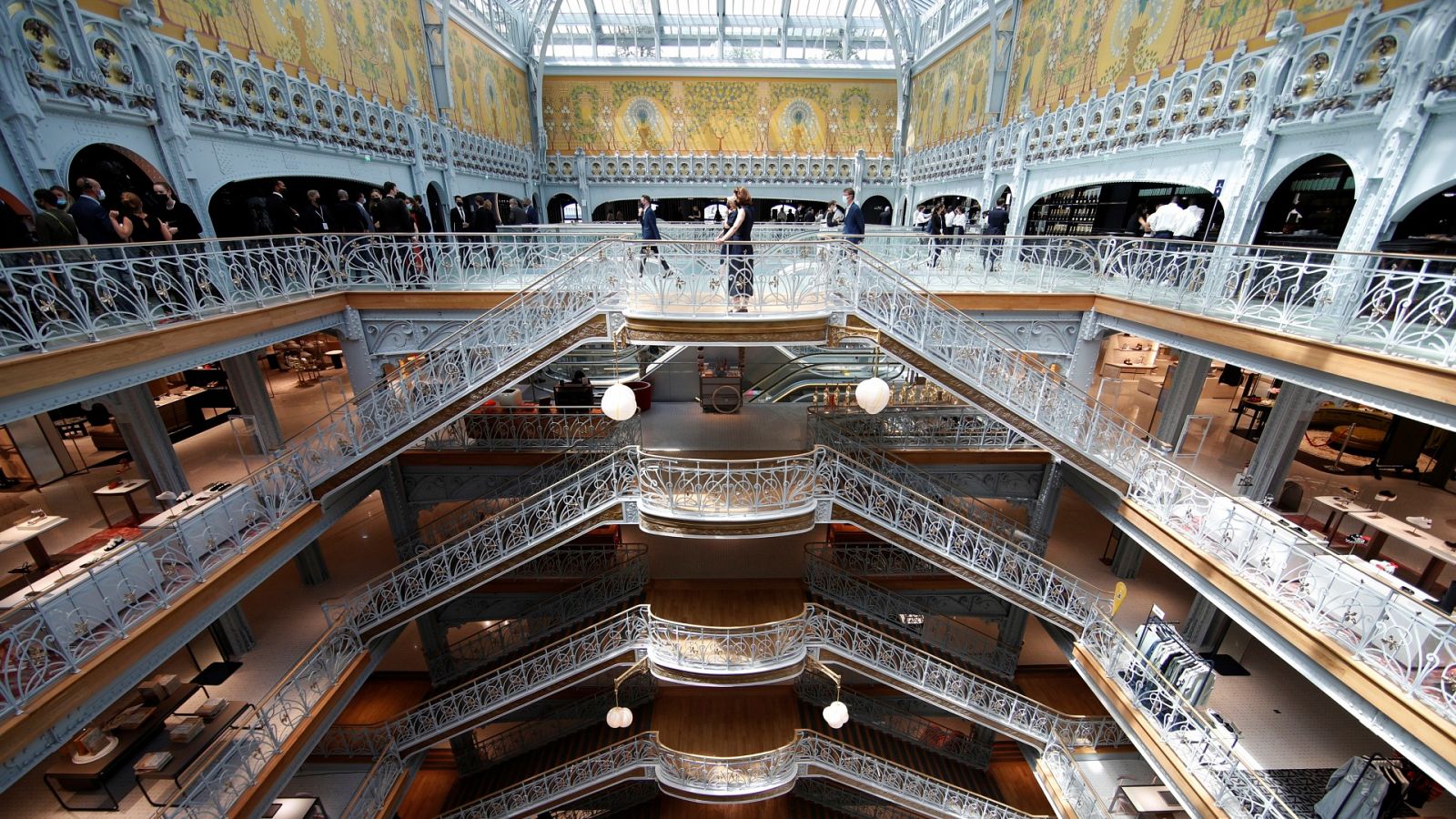 Nuevo templo paras las compras lujo en París con la reapertura de La Samaritaine