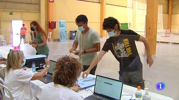 L'Informatiu - Salut alerta de l'augment de casos entre els més joves