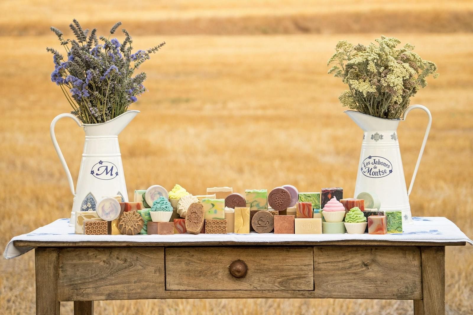 Aquí la Tierra - En Navarra nos enseñan a elaborar jabón artesanal de hierbas aromáticas