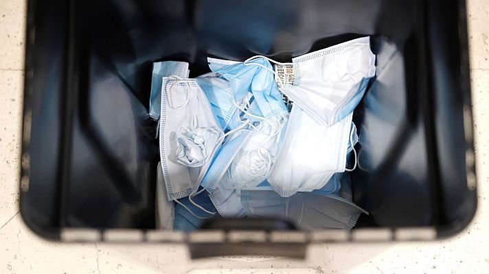 El fin de las mascarillas en exteriores es "precipitado"