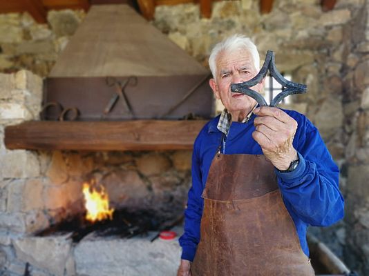 Sotosalbos, el pueblo que intenta recuperar la herrería