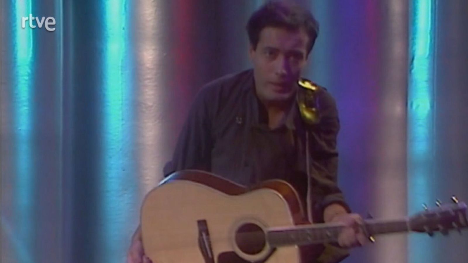 A uan ba buluba balam bambu - La Dama Se Esconde, Kiki d'Aki  y The Explores - A uan ba buluba balam bambú | Ver