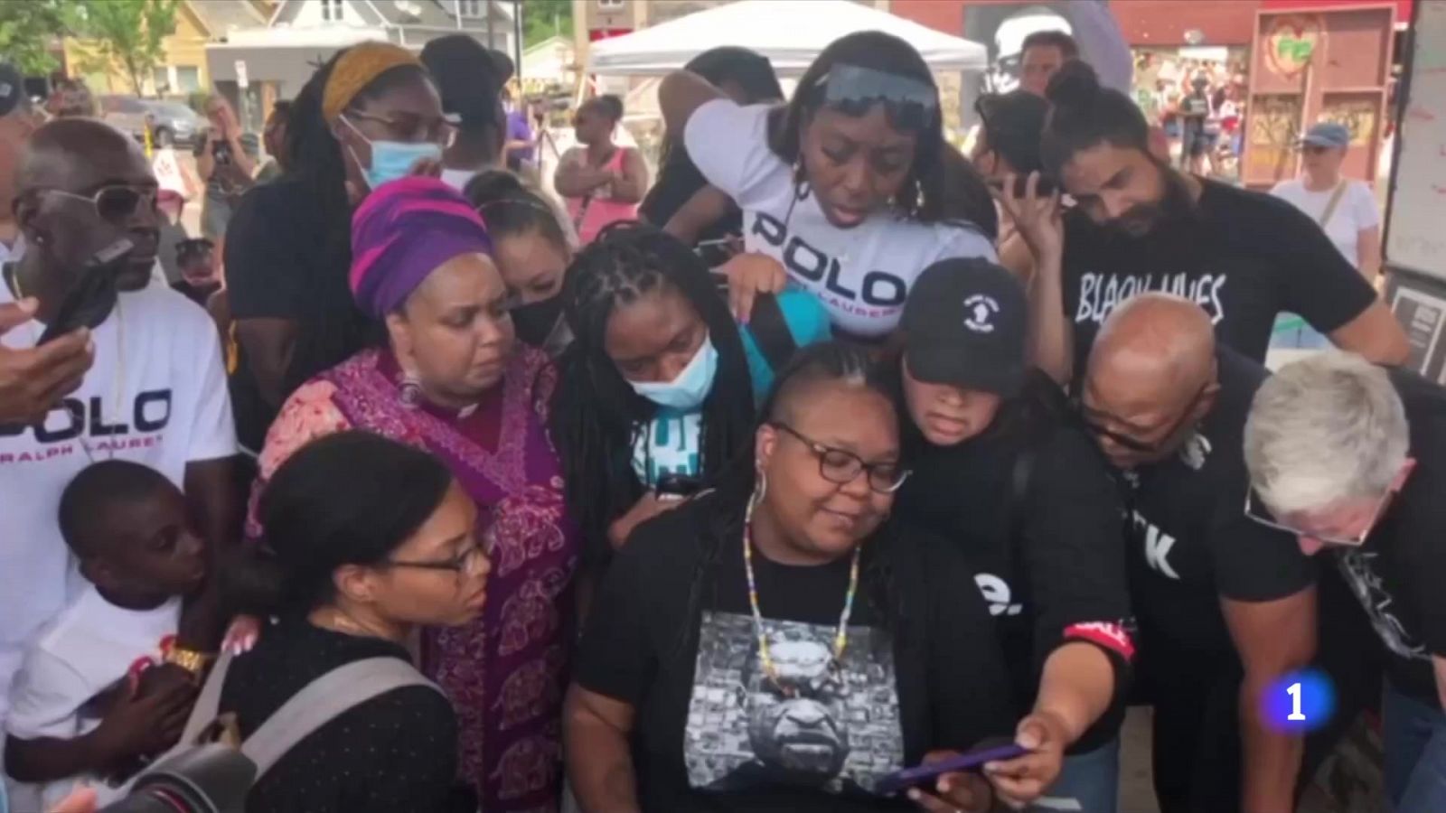 Derek Chauvin, condenado a 22 años y medio de prisión por el asesinato de George Floyd | Ver