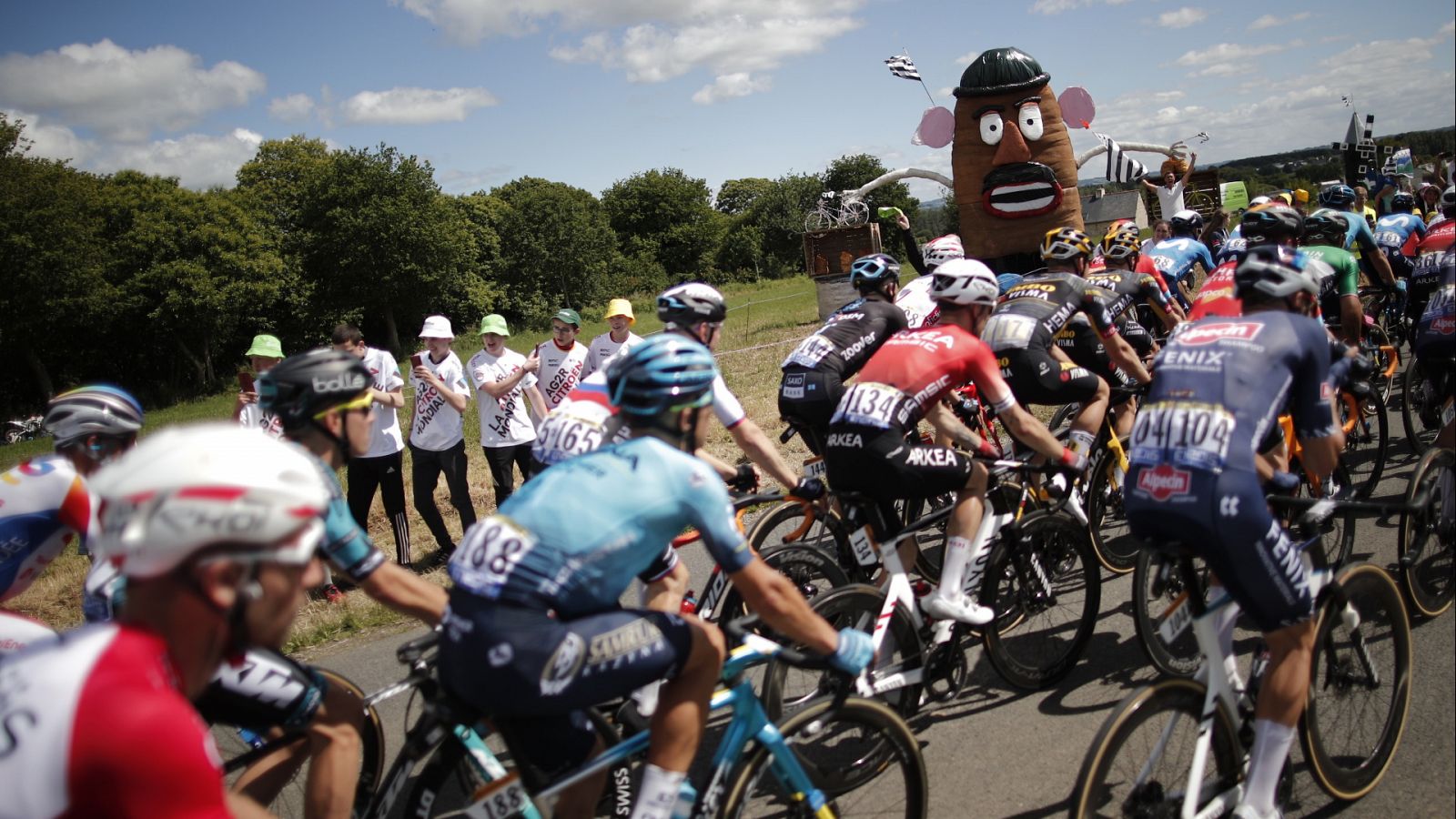 Ciclismo - Tour de Francia. Etapa 2: Perros-Guirec - Mur de Bretagne Guerlédan (1) - RTVE Play