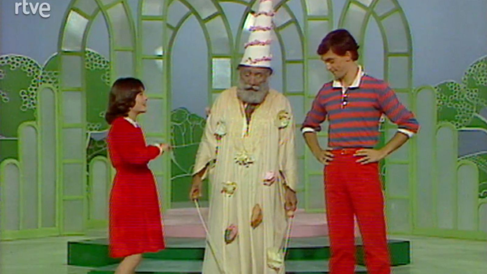 La cometa blanca - Enrique y Ana - La cometa blanca | Ver