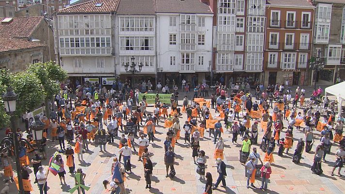 TeleCantabria - Reinosa acogió el pasado fin de semana una concentración en contra de los parques eólicos