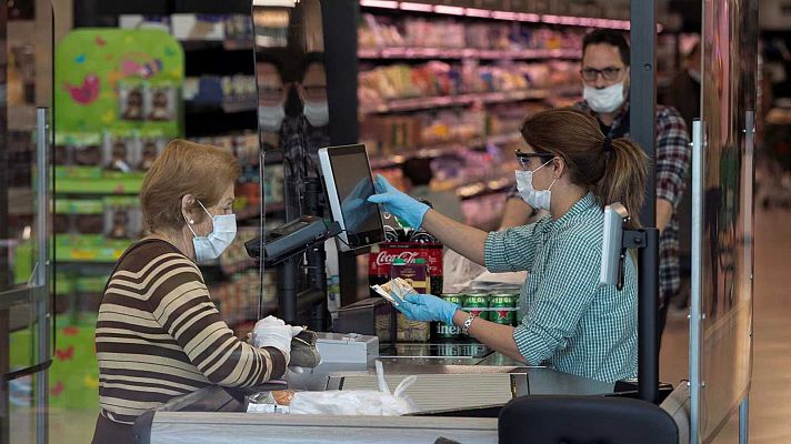 El gasto de los hogares cae más de un 10 % en 2020 por la pandemia