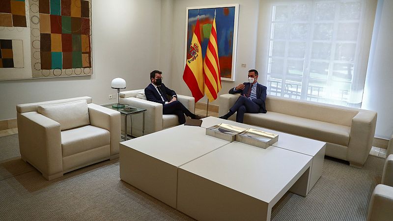 Sánchez y Aragonès se reúnen en La Moncloa en su primer encuentro oficial