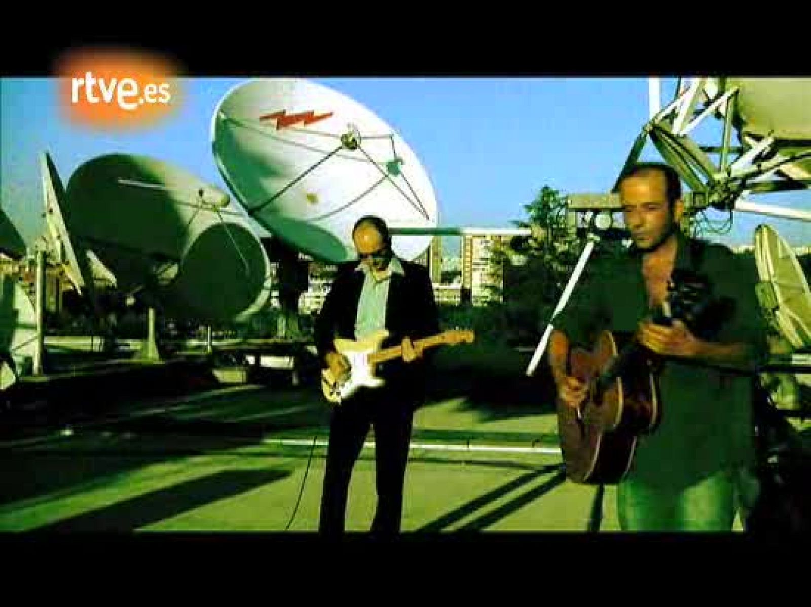 Fuera de Lugar: Josele Santiago 'Vuelo de Volar' - Fuera de lugar - Acústicos | Ver