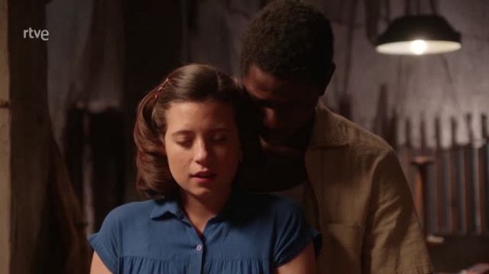 Dos vidas - Dos Vidas: Carmen y Kiros se dejan llevar por la pasión la fábrica