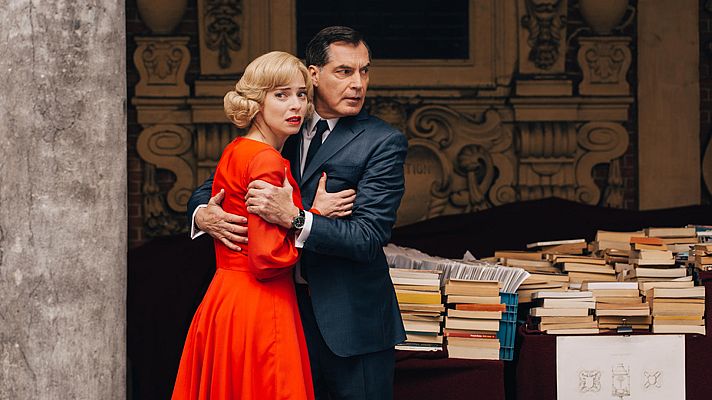 Los pequeños asesinatos de Agatha Christie - Un cadáver en el desayuno