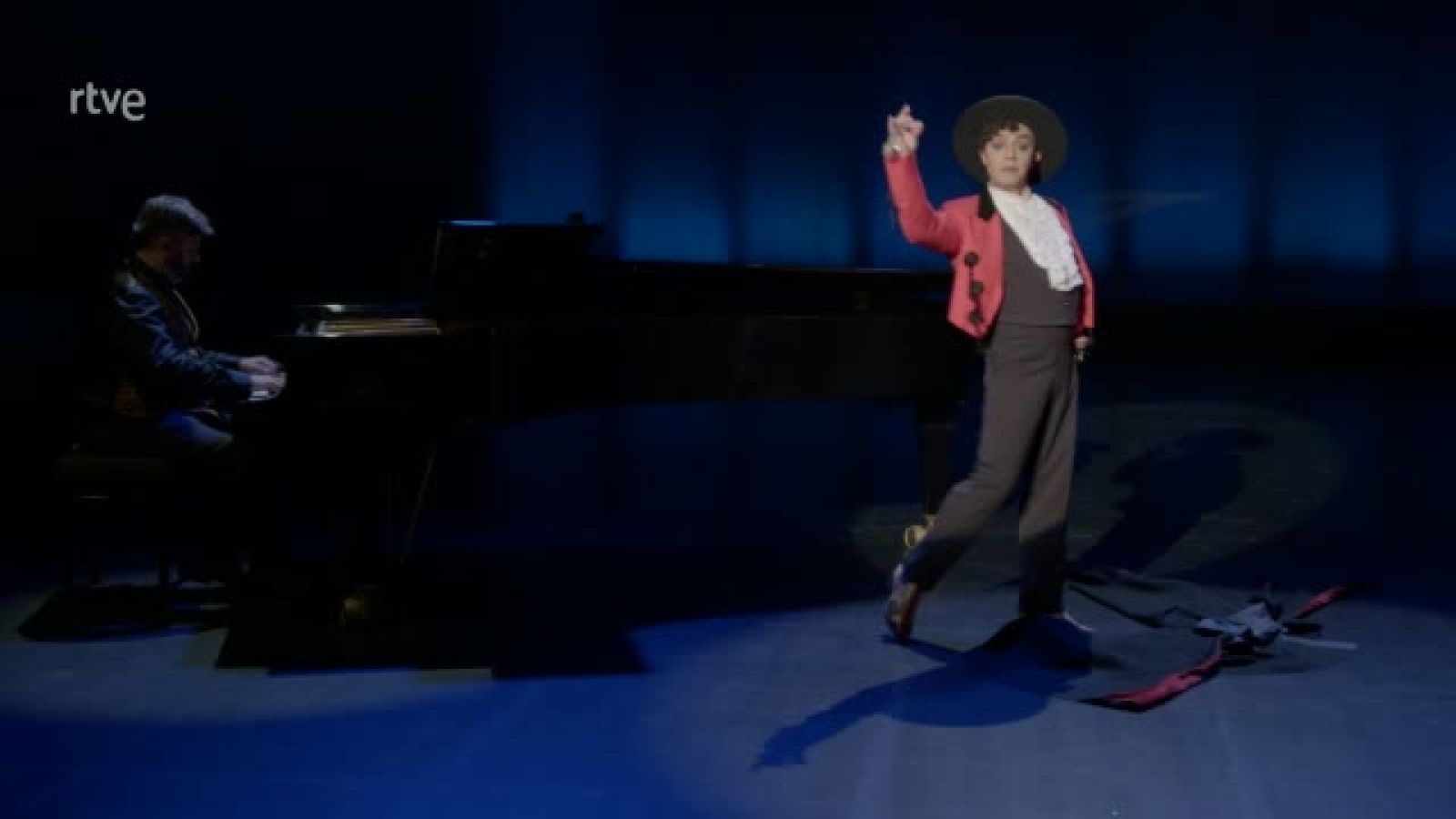 Miguel de Molina al desnudo