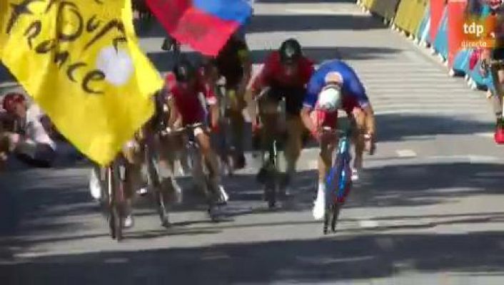 Tour de Francia - Tour 2021 | Así se afronta un 'sprint' en el Tour, según Arnaud Demare