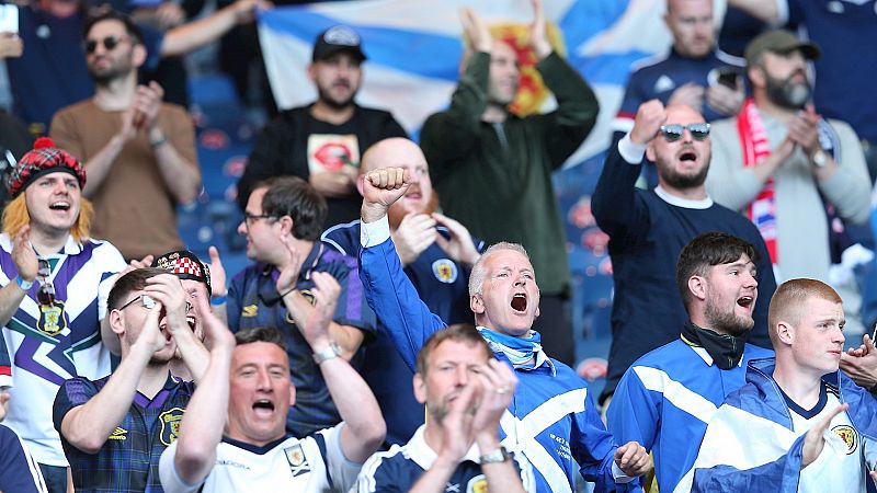 Más de 2.000 contagiados entre los asistentes al partido entre Inglaterra y Escocia de la Eurocopa