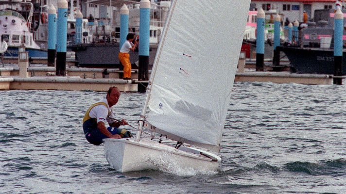 José Luis Doreste gana la medalla de oro en los Juegos Olímpicos de Seúl '88 en clase finn