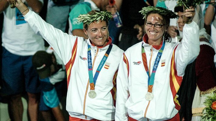 Tokyo 2020 - Sandra Azón y Natalia Vía-Dufresne ganan la medalla de plata en los Juegos Olímpicos de Atenas 2004