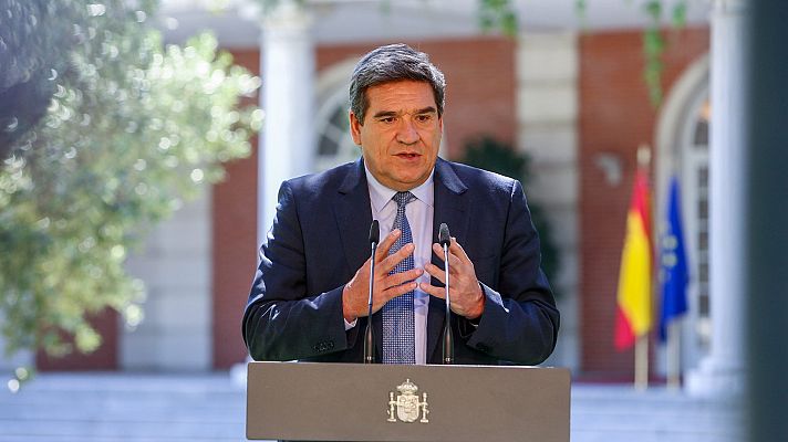 Telediario 1 - Escrivá rectifica sus palabras sobre los "ajustes" de las pensiones de los 'baby boomers'