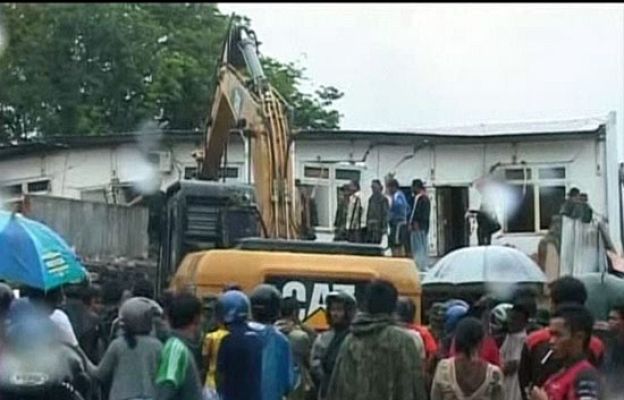  - La ayuda llega a Indonesia