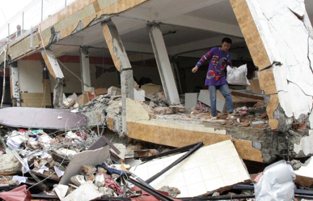  - 770 muertos en Sumatra