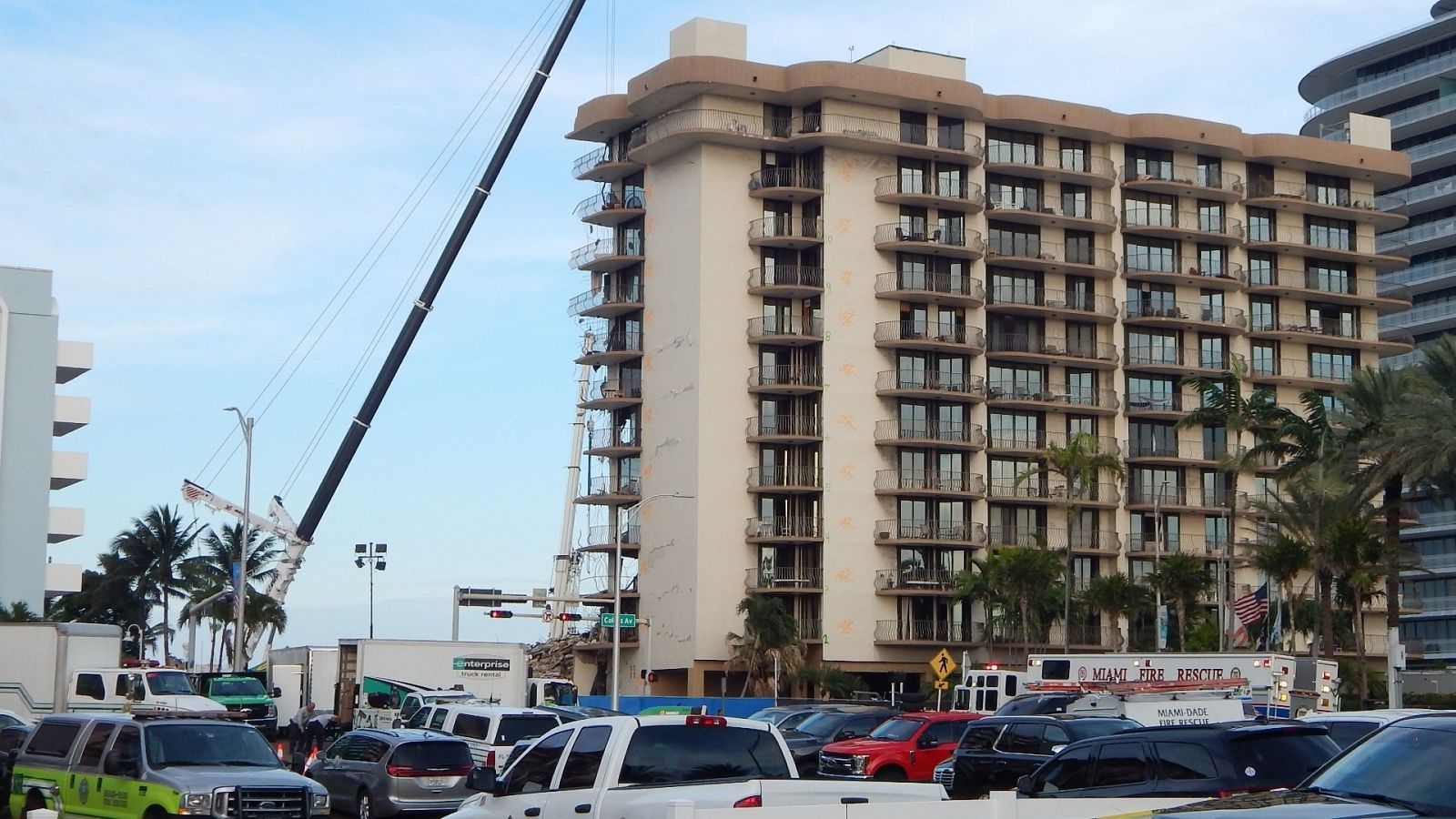 La tormenta Elsa acelera los preparativos para demoler lo que queda del edificio que se derrumbó en Miami