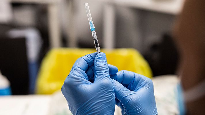 Telediario Fin de Semana - La Graciosa vacuna a toda su población adulta