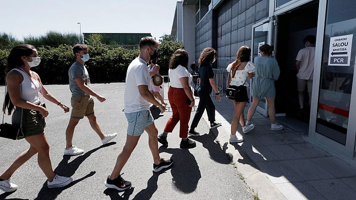 La tarde en 24h - Simón habla ya de "situación complicada" y agradece el esfuerzo de los jóvenes