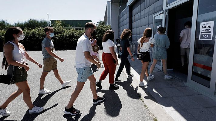 La tarde en 24h - Simón habla ya de "situación complicada" y agradece el esfuerzo de los jóvenes