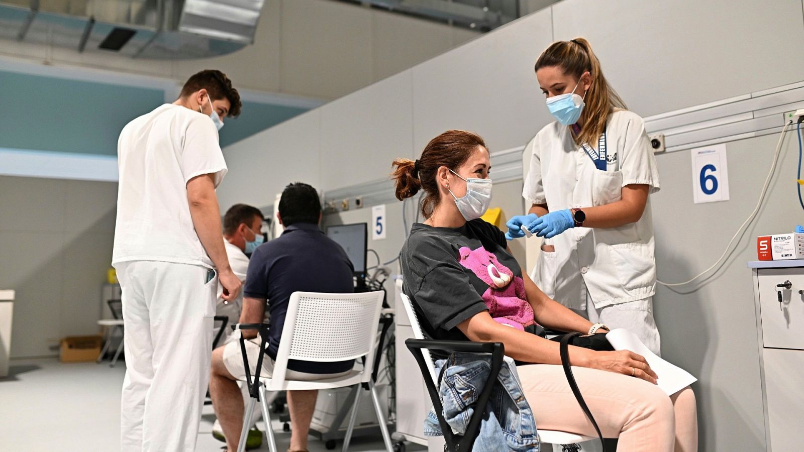 Sanidad ve con buenos ojos abrir la vacunación a todos los grupos