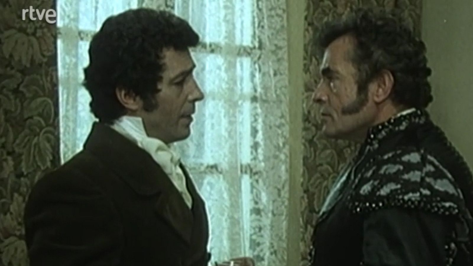 La máscara negra - Muerte en la tarde - La máscara negra | Ver