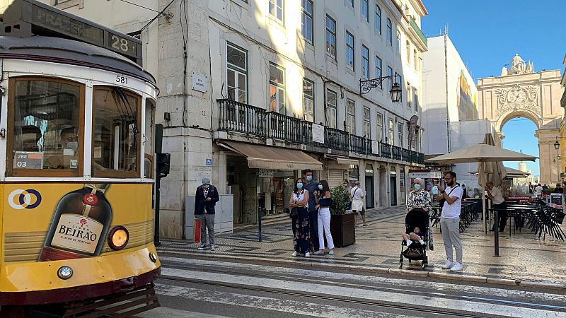 El aumento de contagios en Portugal ha obligado al gobierno luso a frenar su proceso de desescalada