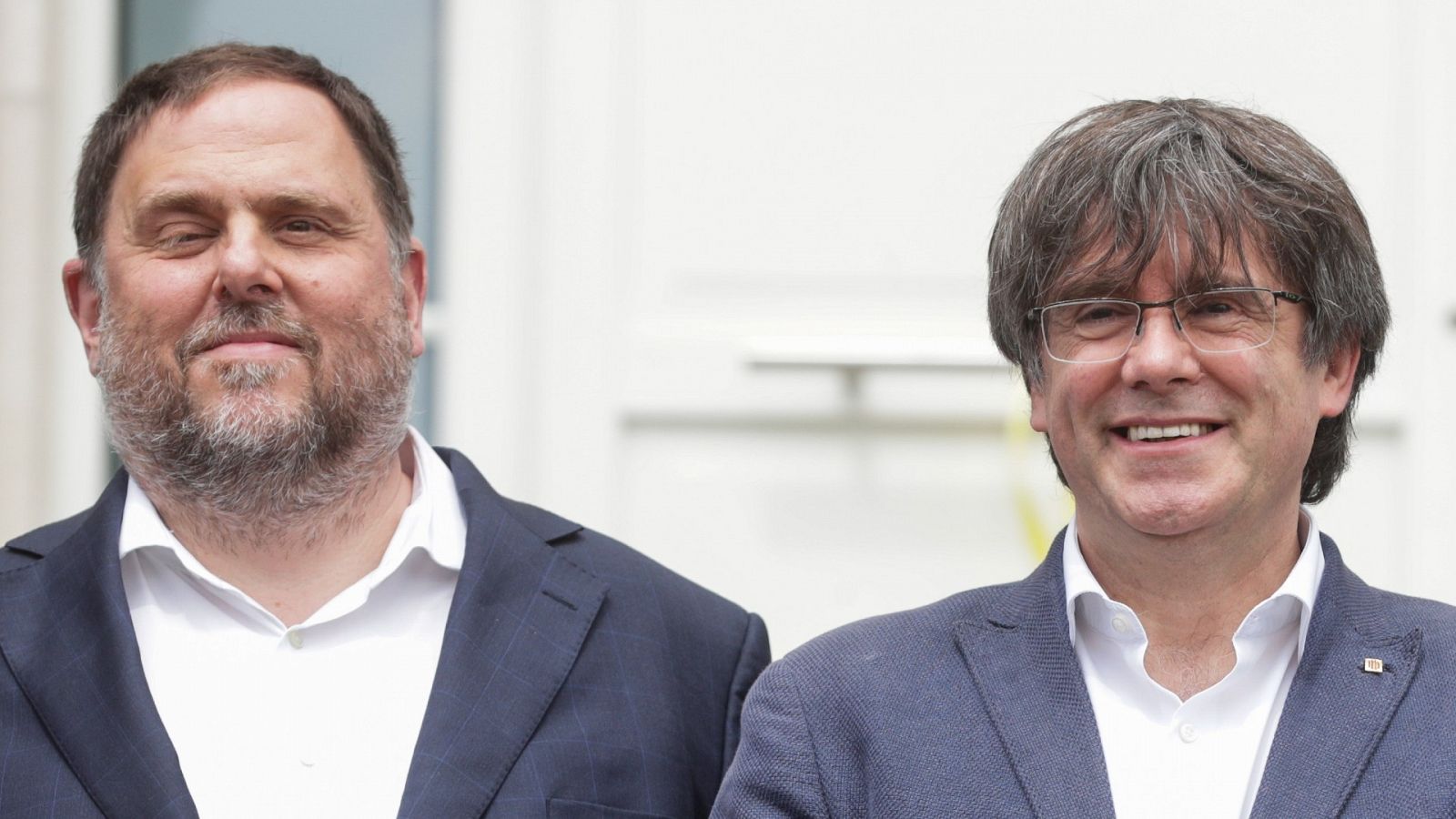 Reencuentro entre Puigdemont y Junqueras tras casi cuatro años