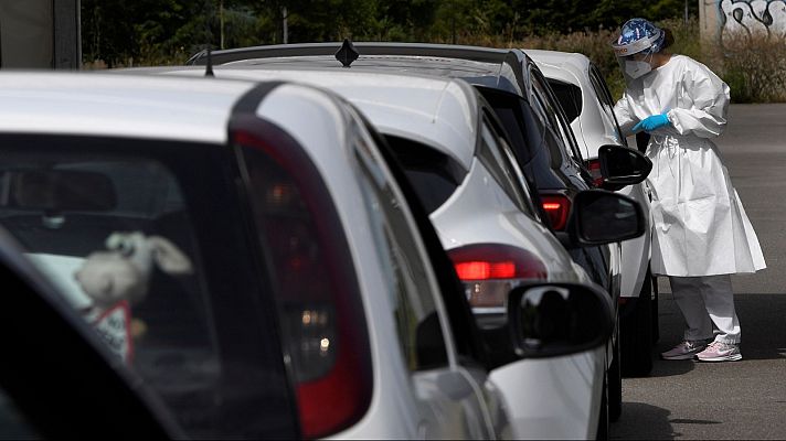 Las comunidades dan marcha atrás en la desescalada