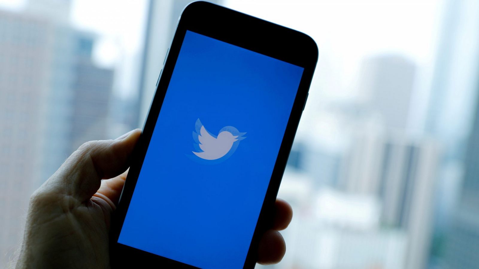 Twitter, obligado en Francia a comunicar cómo controla los contenidos