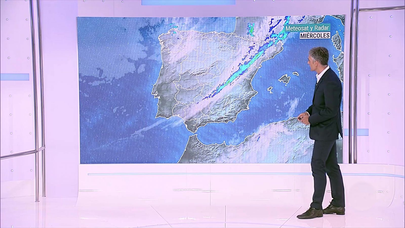 Chubascos y tormentas que pueden ser localmente fuertes en el extremo norte de Cataluña y extremo oriental del sistema Ibérico - ver ahora