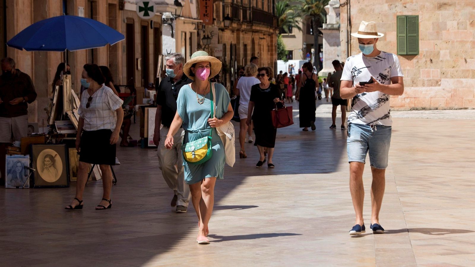 Coronavirus | Darias: "Hay mucha gente sin mascarilla" - La tarde en 24h | Ver