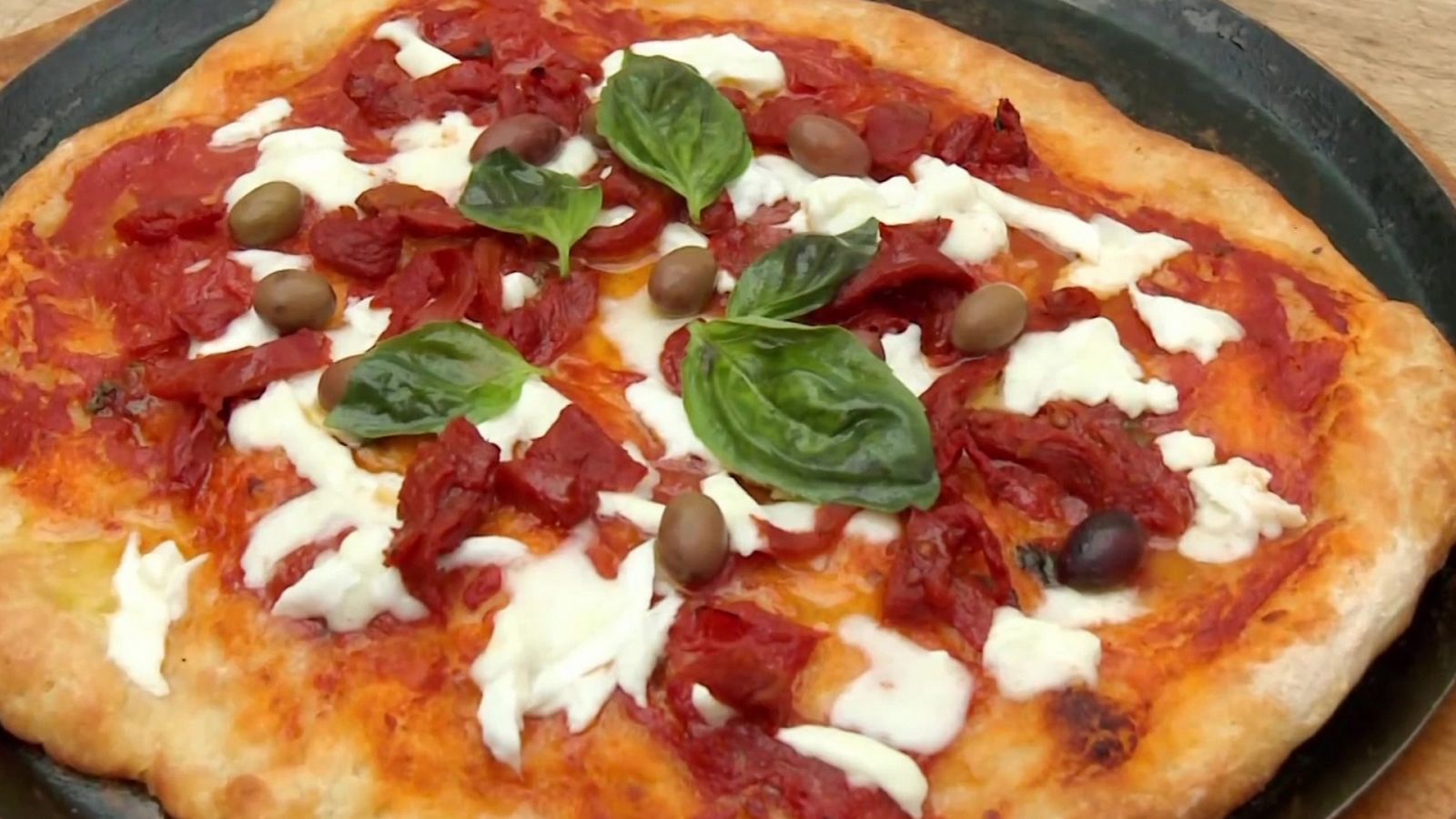 Las recetas de Julie con Thierry Marx - T5 - Episodio 3: Pizza a la carta - Documental en RTVE