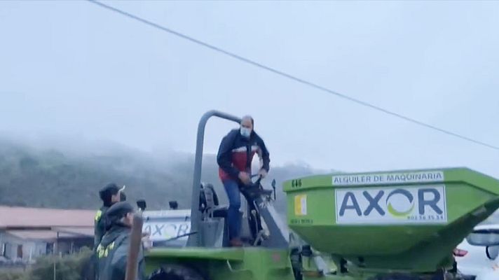 Telediario 2 - La demolición de un puente enfrenta a vecinos y la Guardia Civil en un pueblo cántabro