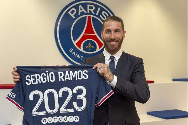 Telediario 1 - El Paris Saint-Germain ha hecho oficial el fichaje de Sergio Ramos por dos años