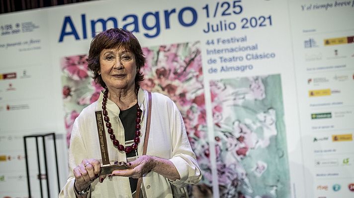 Atención obras - Julieta Serrano, XXI Premio Corral de Comedias