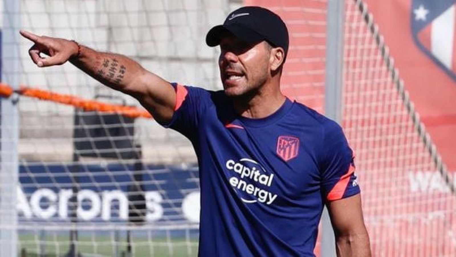 Simeone renueva como técnico del Atlético hasta 2024