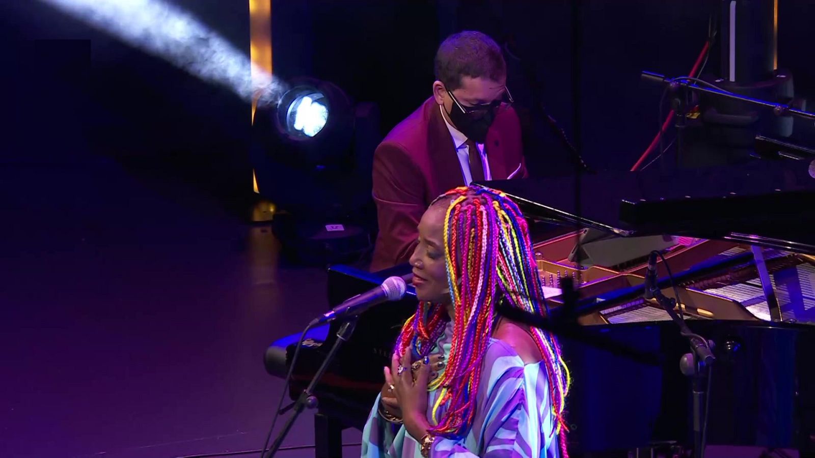 Los noches del Monumental - Lucrecia es música - ver ahora