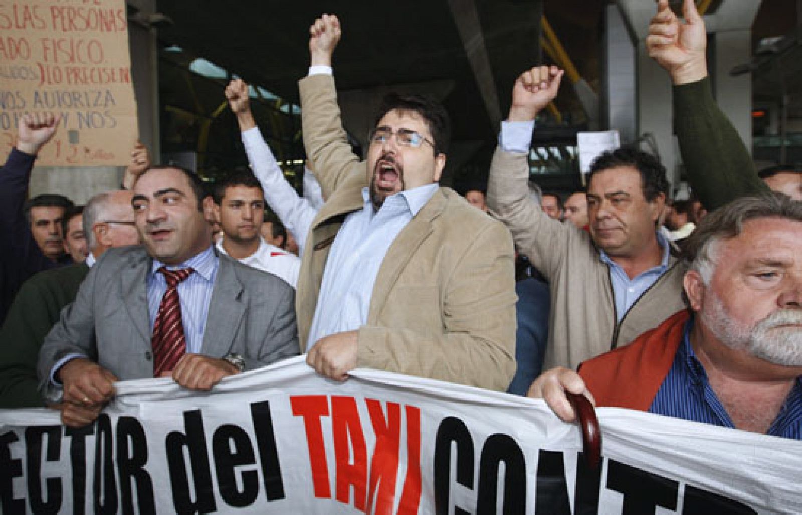 Reporteros del Telediario: Los taxistas, en pie de guerra | RTVE Play