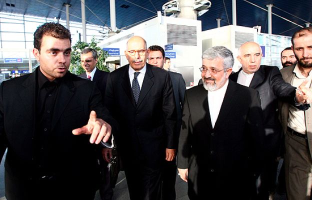  - El Baradei viaja a Irán