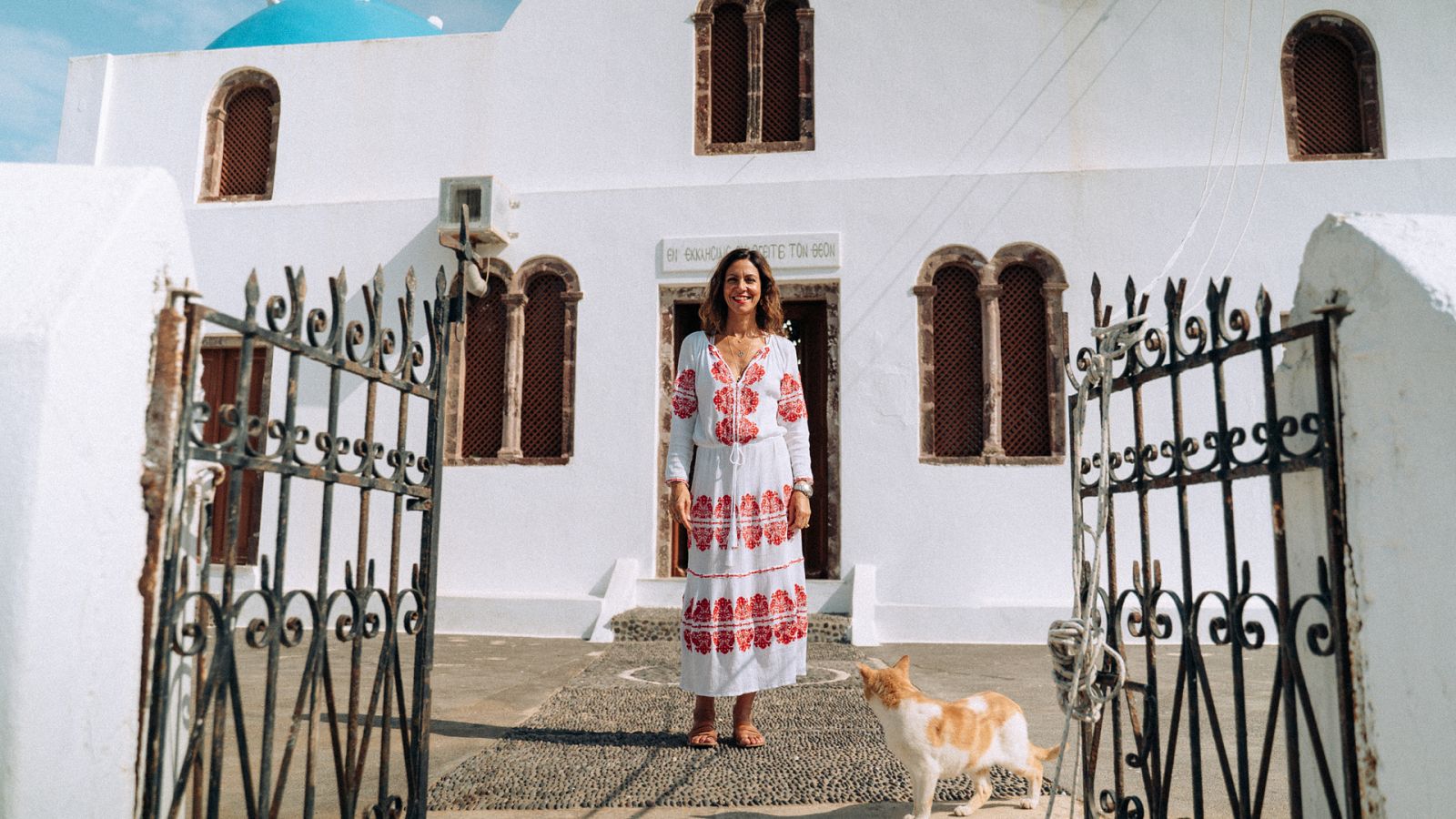 Las islas griegas con Julia Bradbury - Santorini - Documental en RTVE