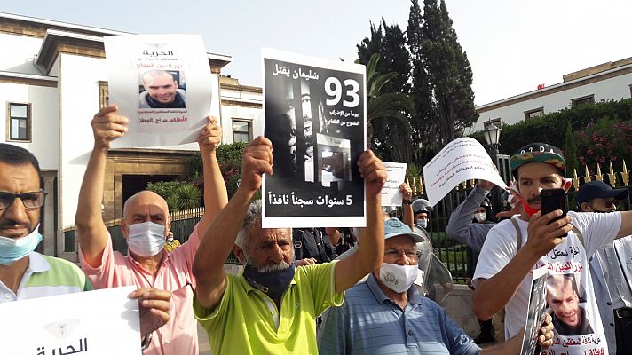 Telediario 1 - Denuncian irregularidades en el juicio contra Suleimán Raisuni, periodista crítico con el sistema marroquí que ha sido condenado a 5 años de cárcel