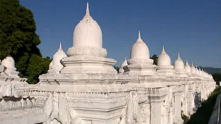 La estupa ensimismada. Myanmar (Birmania) 