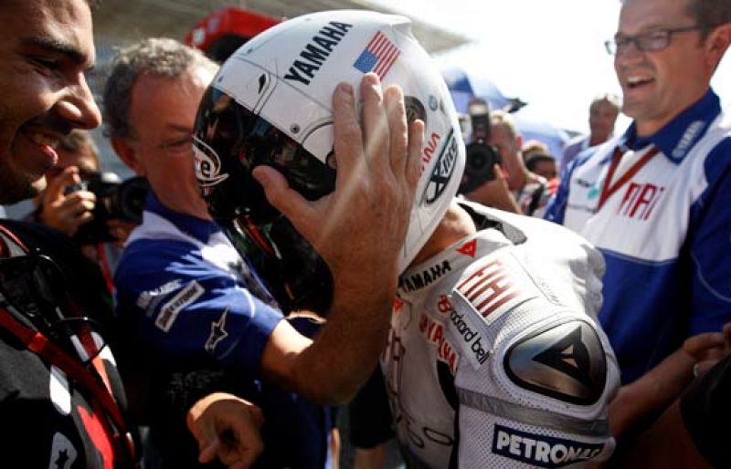 La victoria de Jorge Lorenzo pone el mundial al rojo vivo.